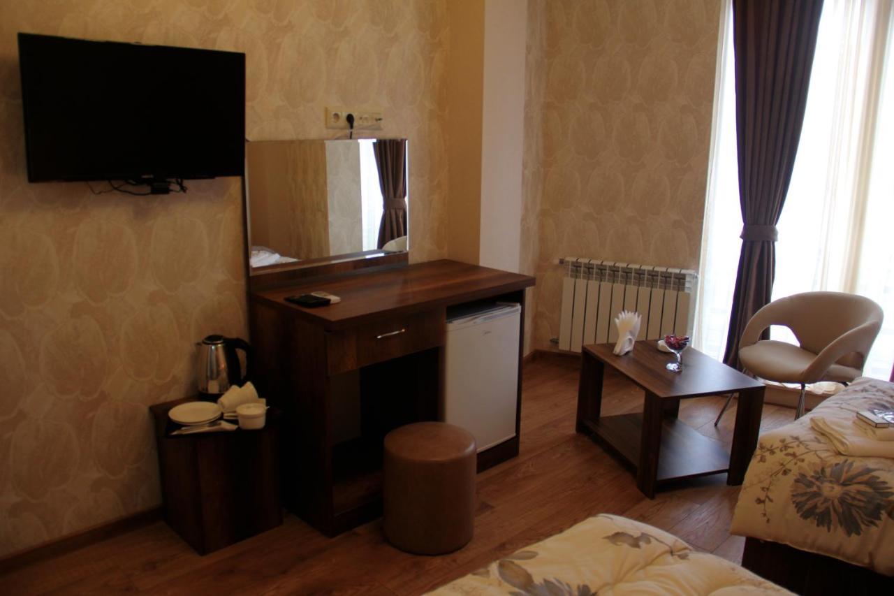Moon Light Hotel Тбилиси Экстерьер фото