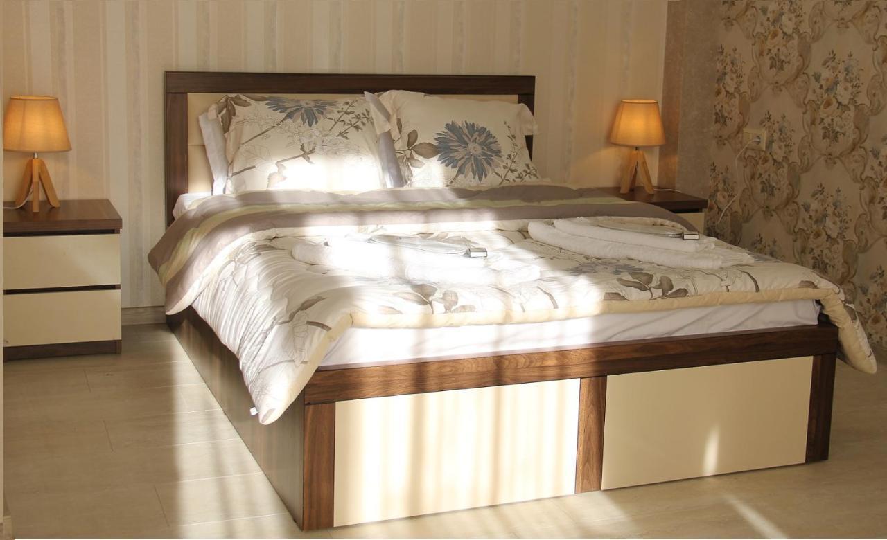 Moon Light Hotel Тбилиси Экстерьер фото